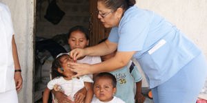 PAHO warns of critical gaps in the health labor market in nine South American countries