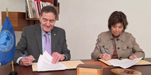 PAHO and Mundo Sano Foundation sign agreement to streng ...